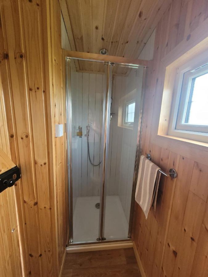 The Shepherds Hut At Forestview Farm Greenisland Exteriér fotografie